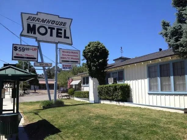 Farmhouse Motel 