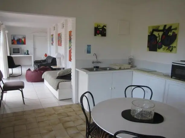 Madon Studio Self Catering Apartment 