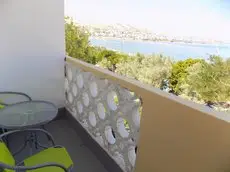 Rooms and Apartments Galeb 