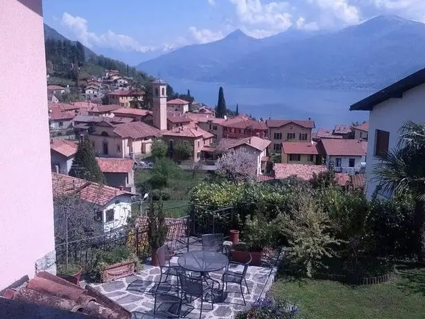 Balcone Fiorito Menaggio 