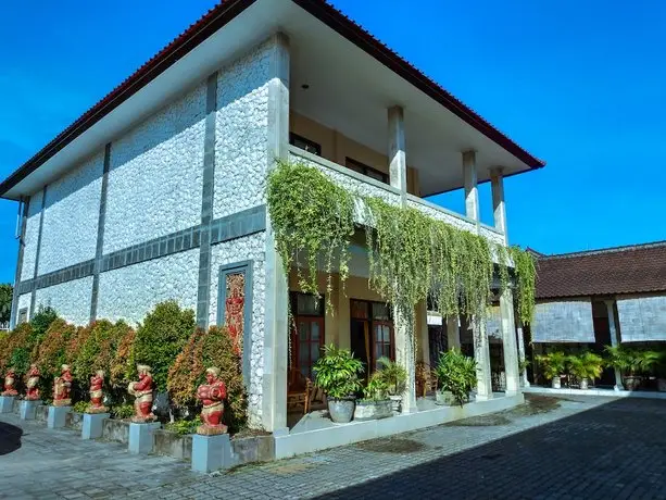 Catur Adi Putra Hotel 