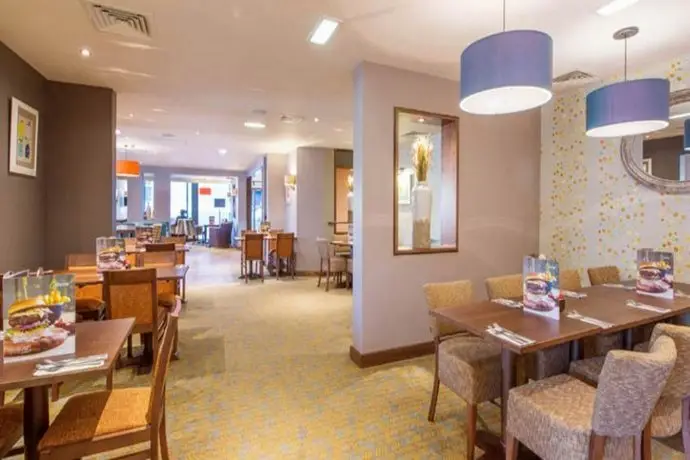 Premier Inn St Albans City Centre