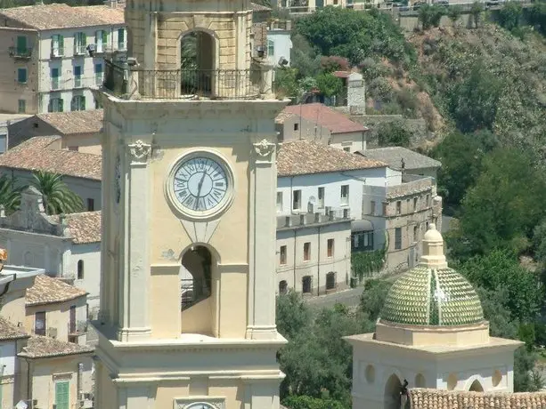 La Gatta sul Tetto Rossano 