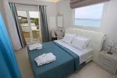 Paralia Luxury Suites 