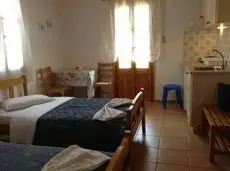 Armonia Guesthouse 