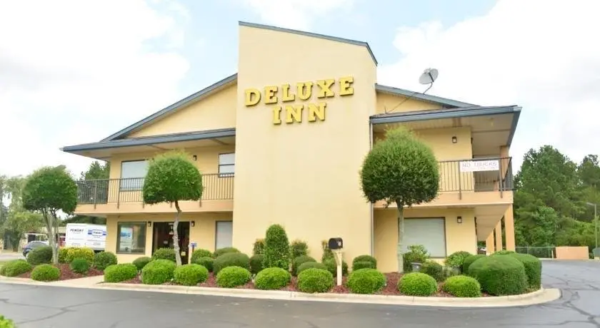 Deluxe Inn - Fayetteville 