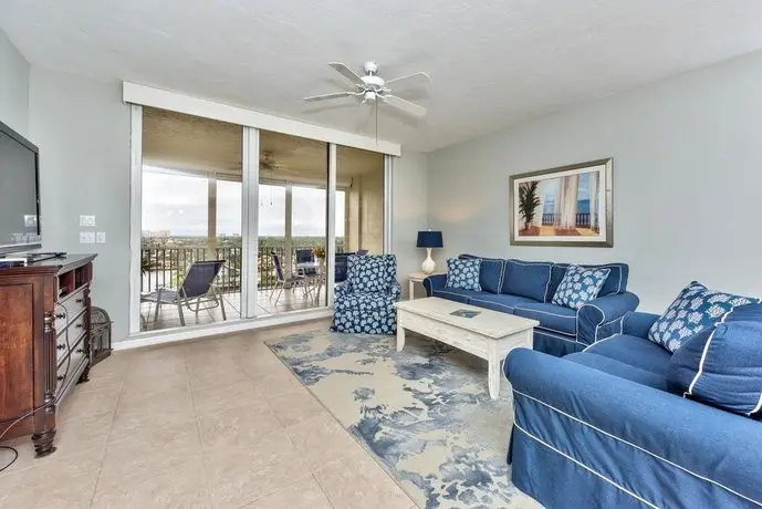 Pascoli Waterfront Vacation Condo