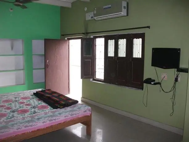 Safari Guest House Varanasi 