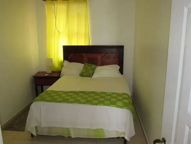 Apartamentos en Playa Dorada 