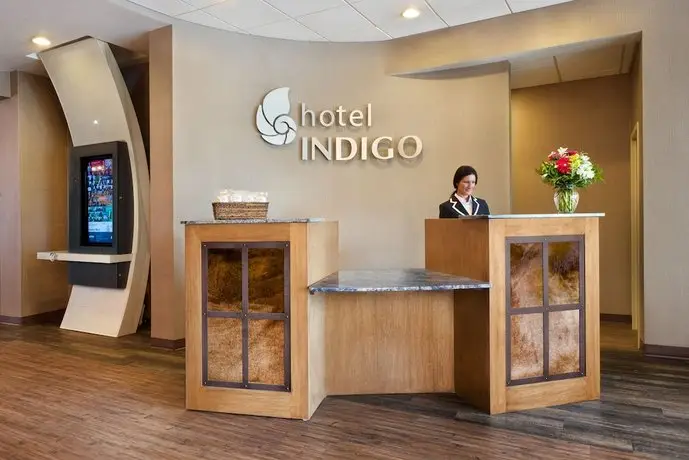 Hotel Indigo Cleveland Beachwood