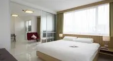 Modern Thai Suites Hotel 