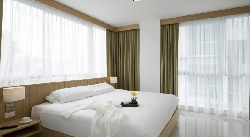 Modern Thai Suites Hotel 