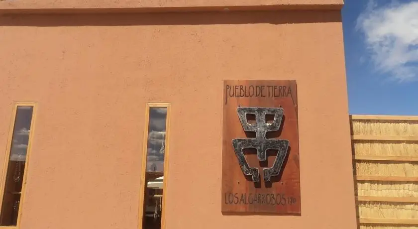 Hoteles Pueblo de Tierra