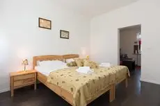 Apartments Protin Sokak 