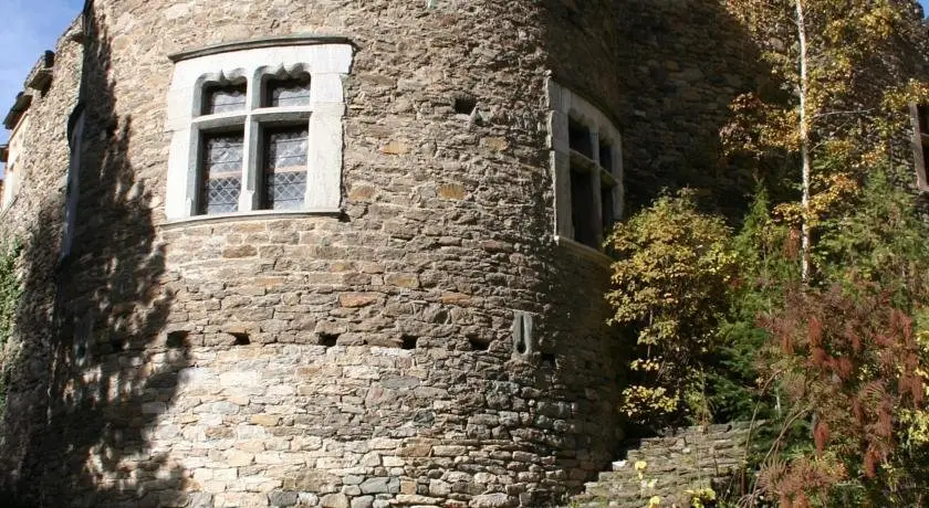 Le Petit Coin De Maison Chante Lune