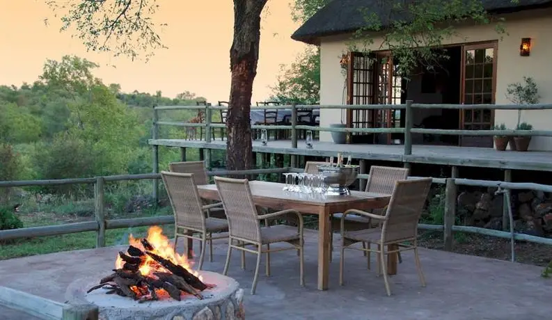 Mbizi Bush Lodge 