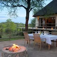 Mbizi Bush Lodge 