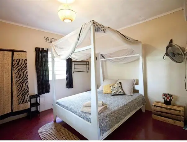 Tembo Tamu B&B 