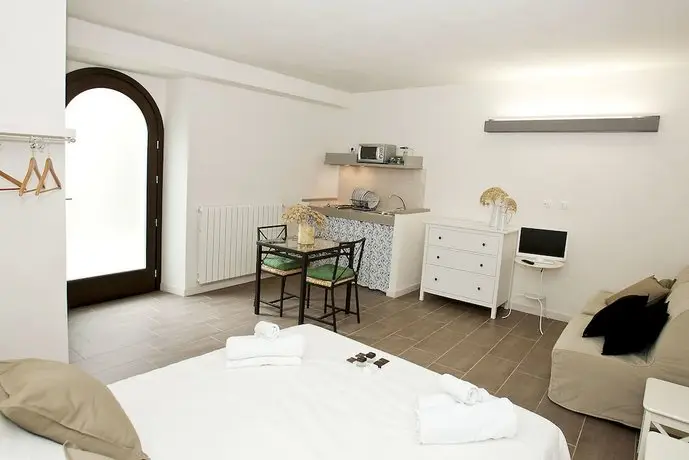 Residence San Martino- Rooms & Apartment 