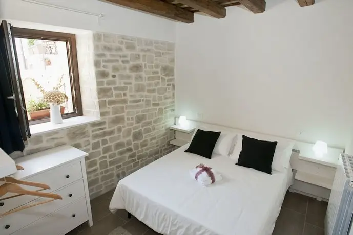 Residence San Martino- Rooms & Apartment 