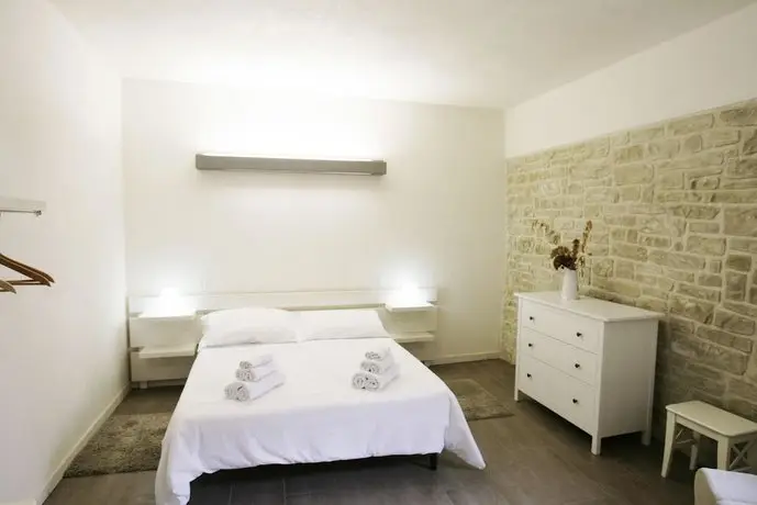 Residence San Martino- Rooms & Apartment 