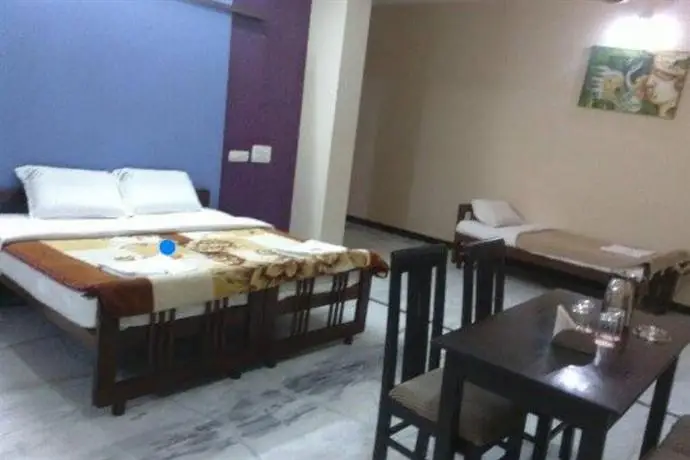 Hotel Ashlesh 