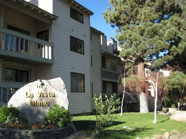 La Vista Blanc by Mammoth Reservation Bureau 