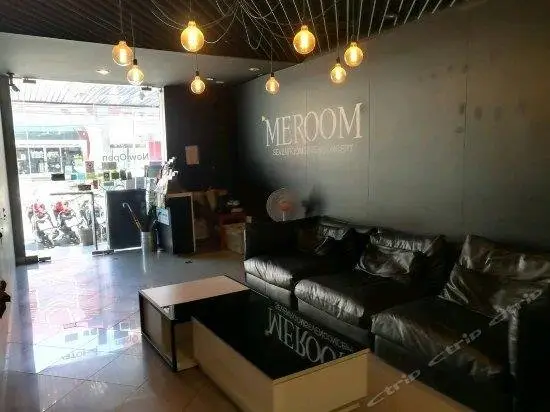 Meroom 