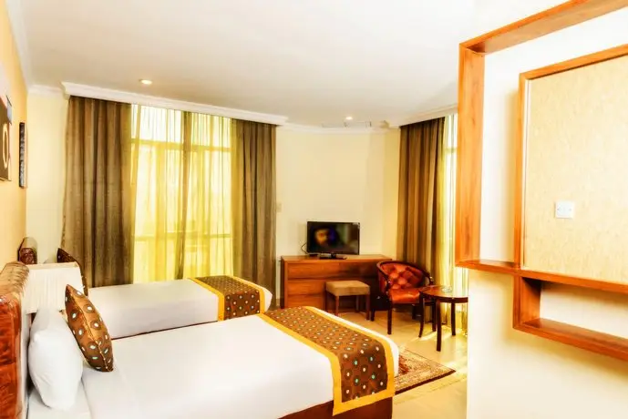 Bravo Royal Hotel Suites 