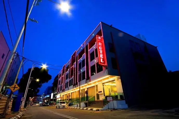 J Suites Hotel