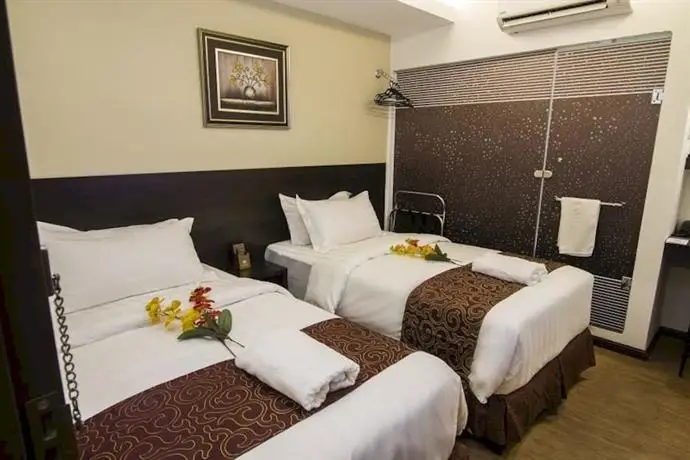 J Suites Hotel 