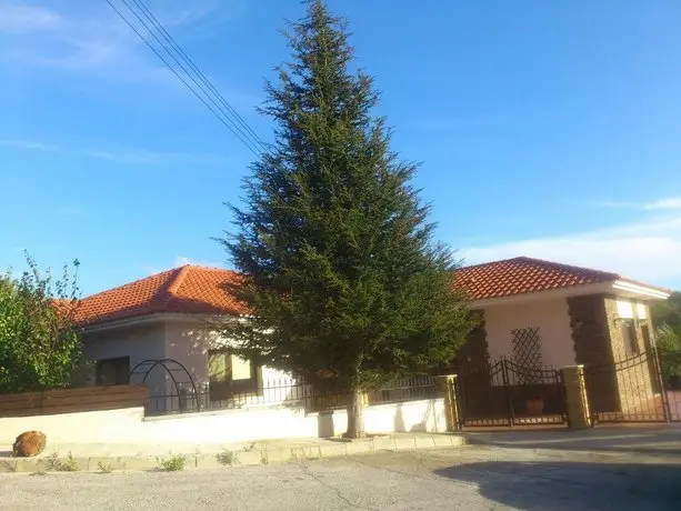 Pera Pedi Pine Villa