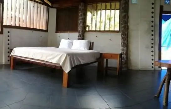 Omega Tours Eco-Jungle Lodge 