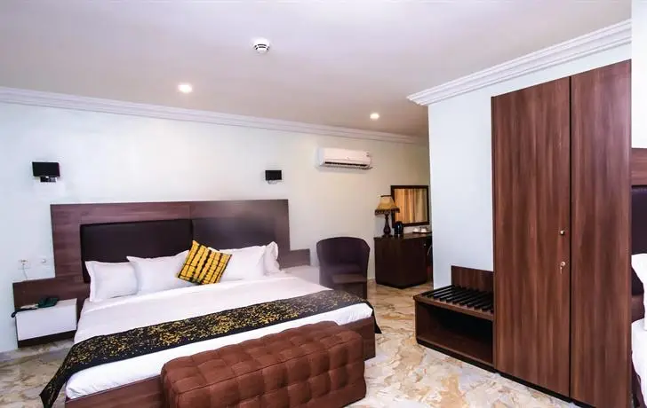 Visa Karena Hotels 