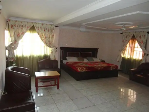 Maitama Guest House 