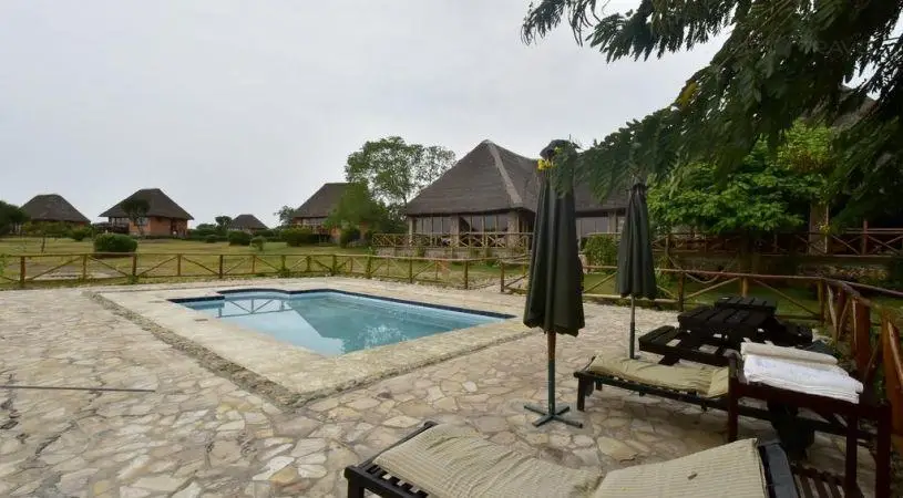 Ihamba Lakeside Safari Lodge 