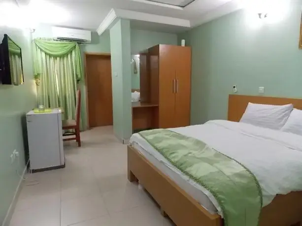 Mataan Hotel Suites