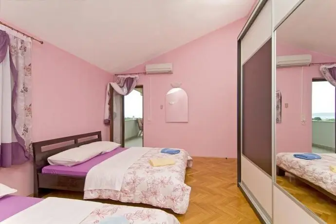 Apartment Ante Okrug Gornji 