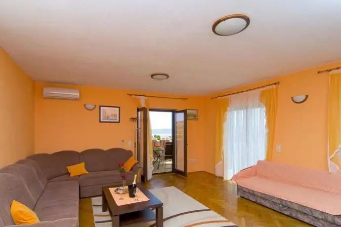 Apartment Ante Okrug Gornji 