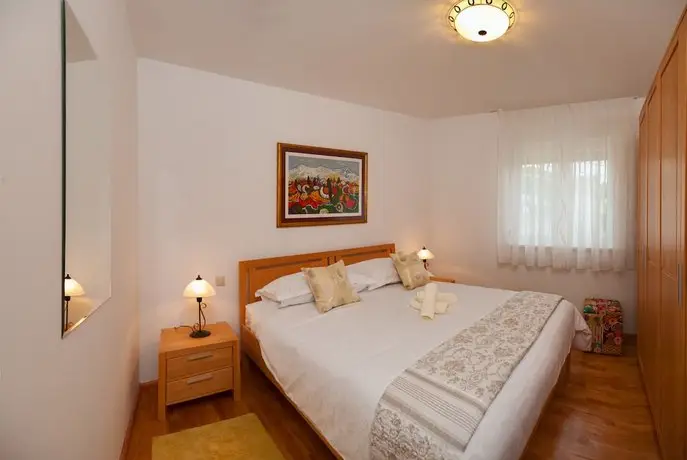 Apartments Maja Dugi Rat Split-Dalmatia County