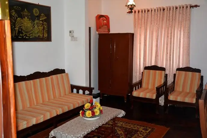 Homestay - Waves Inn