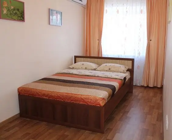 Podushka apartment at Amursky bulvar 5