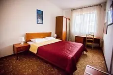 Utomlyonnye Solntsem Hotel 