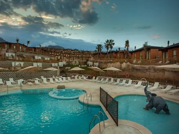 Magic Natura Animal Waterpark Polynesian Lodge Resort 