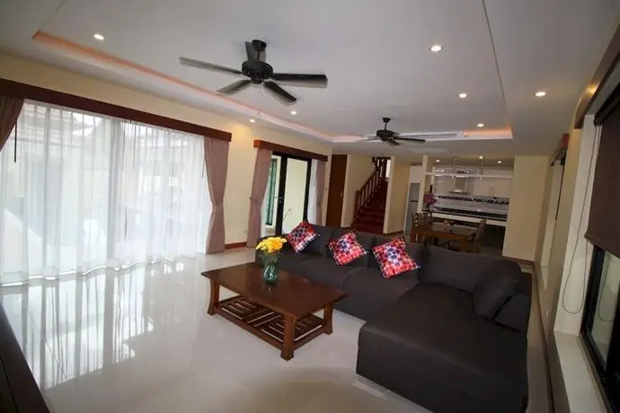 Bang Saray Pool Villa by Pattaya Sunny Rentals