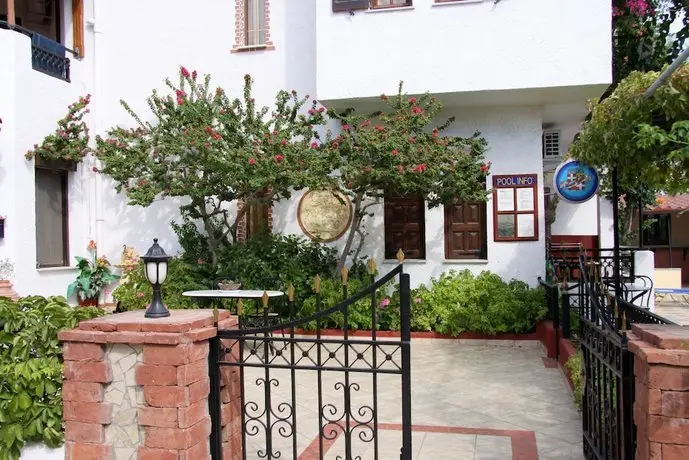 Hotel Mary Samos 