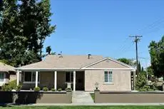 Anaheim Beacon House 4 Bedroom 2 Bath 2 Car garage 