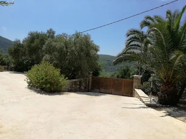 Kymaros Villas 