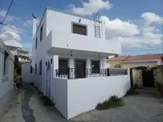 Lardos House 