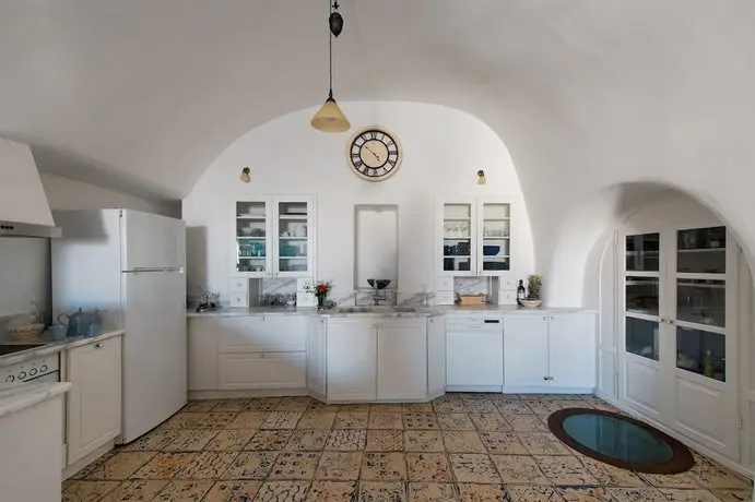 Villa Amalia Santorini